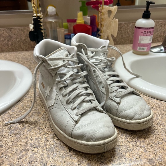 Leather Converse - Picture 2 of 4